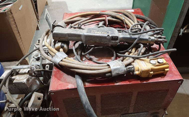 image for item NV9071 Lincoln Idealarc 250 welder