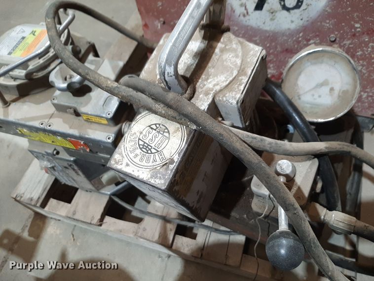 image for item NV9071 Lincoln Idealarc 250 welder