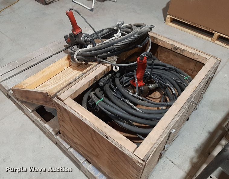 image for item NV9078 (2) hydraulic bar cutters