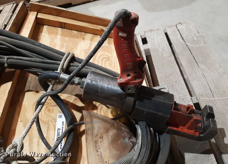 image for item NV9078 (2) hydraulic bar cutters