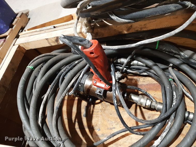 image for item NV9078 (2) hydraulic bar cutters