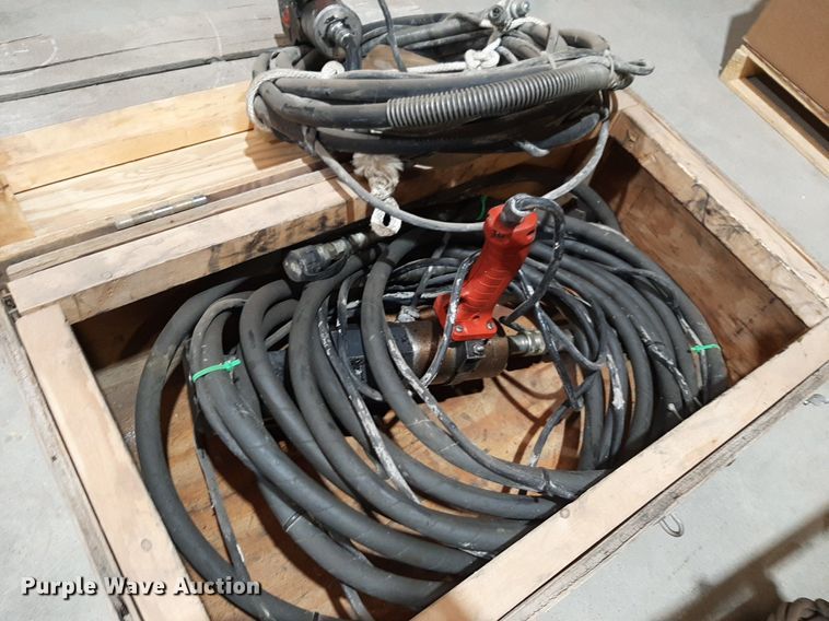 image for item NV9078 (2) hydraulic bar cutters