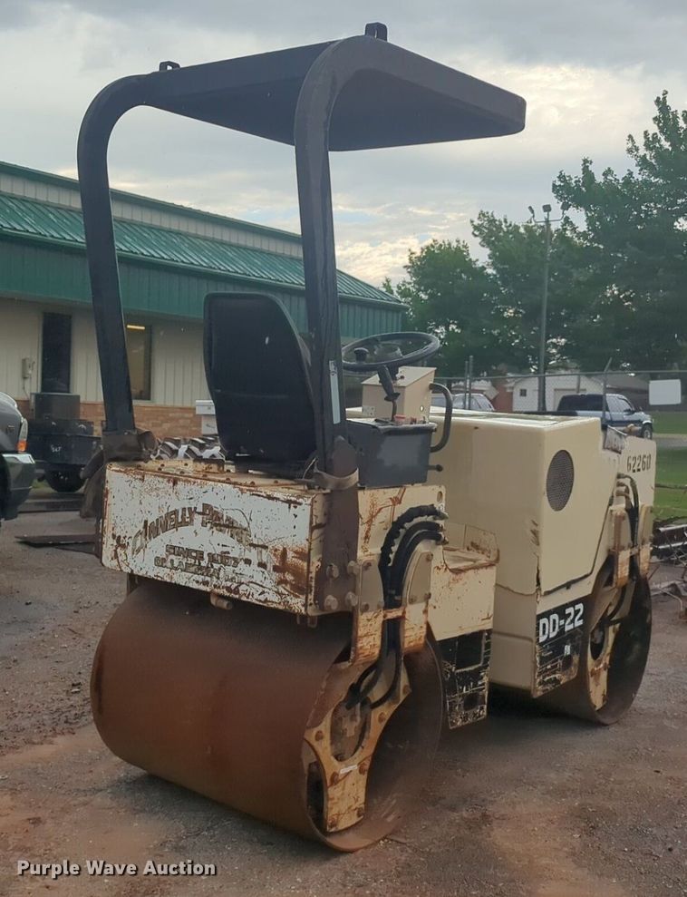 image for item NZ9638 Ingersoll Rand DD-22 double drum vibratory roller