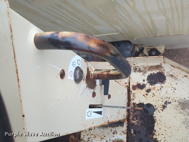 image for item NZ9638 Ingersoll Rand DD-22 double drum vibratory roller