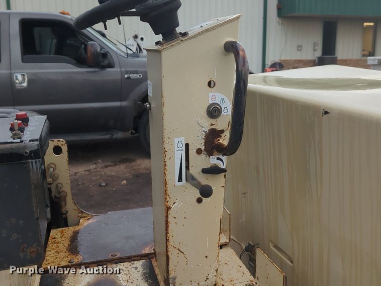 image for item NZ9638 Ingersoll Rand DD-22 double drum vibratory roller