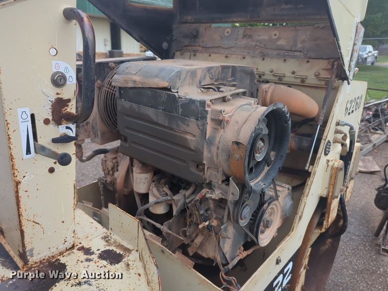 image for item NZ9638 Ingersoll Rand DD-22 double drum vibratory roller