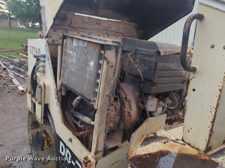 image for item NZ9638 Ingersoll Rand DD-22 double drum vibratory roller