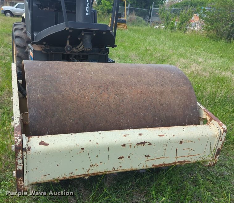 image for item NZ9658 2005 Ingersoll Rand SD45D TF single drum vibratory roller