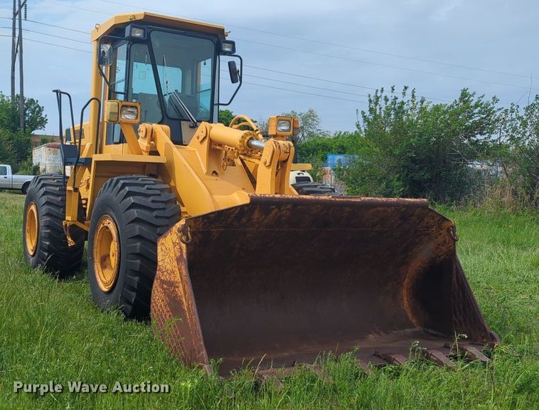 image for item NZ9660 1990 Komatsu WA380-1 wheel loader