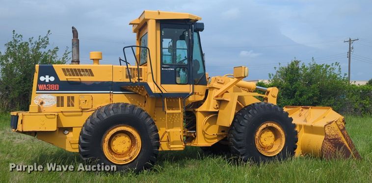 image for item NZ9660 1990 Komatsu WA380-1 wheel loader