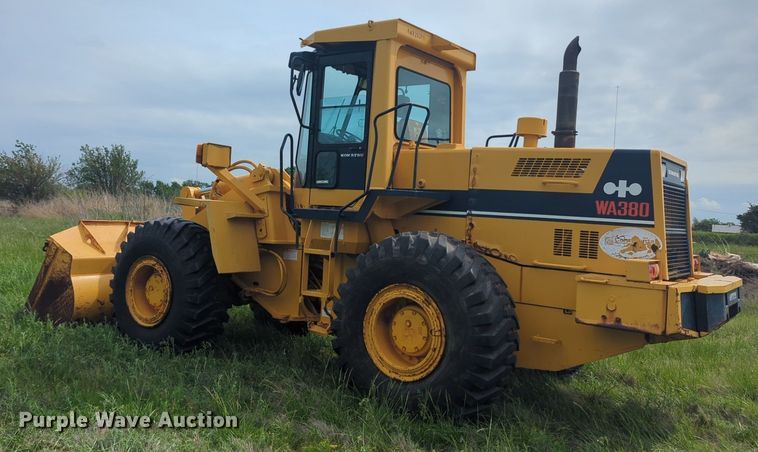 image for item NZ9660 1990 Komatsu WA380-1 wheel loader