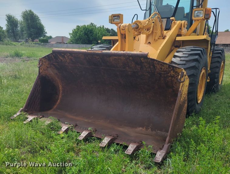 image for item NZ9660 1990 Komatsu WA380-1 wheel loader