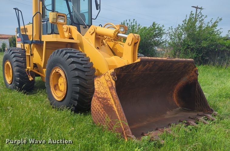image for item NZ9660 1990 Komatsu WA380-1 wheel loader
