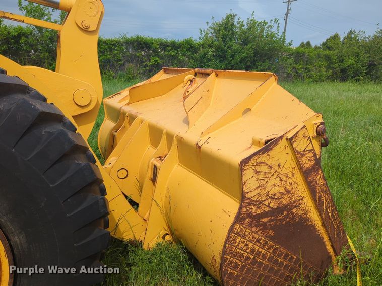 image for item NZ9660 1990 Komatsu WA380-1 wheel loader