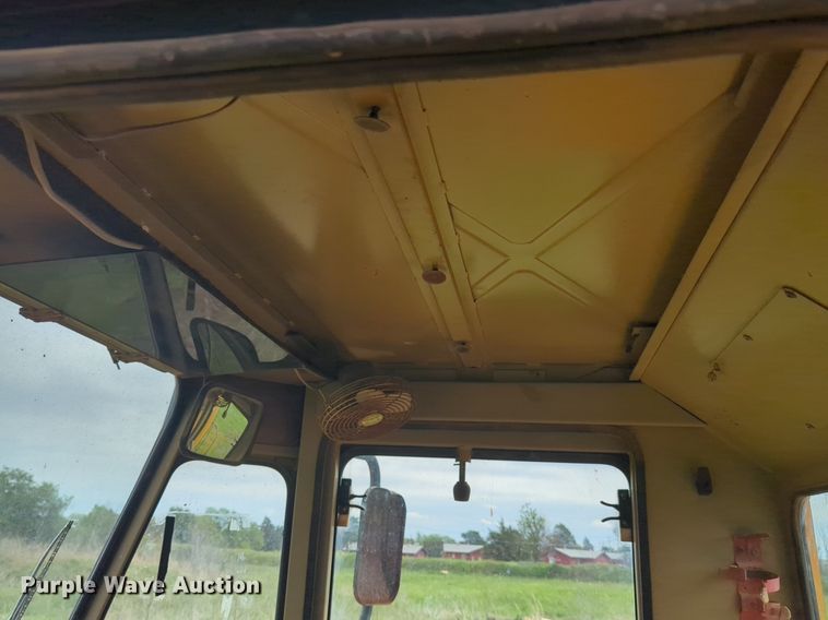 image for item NZ9660 1990 Komatsu WA380-1 wheel loader