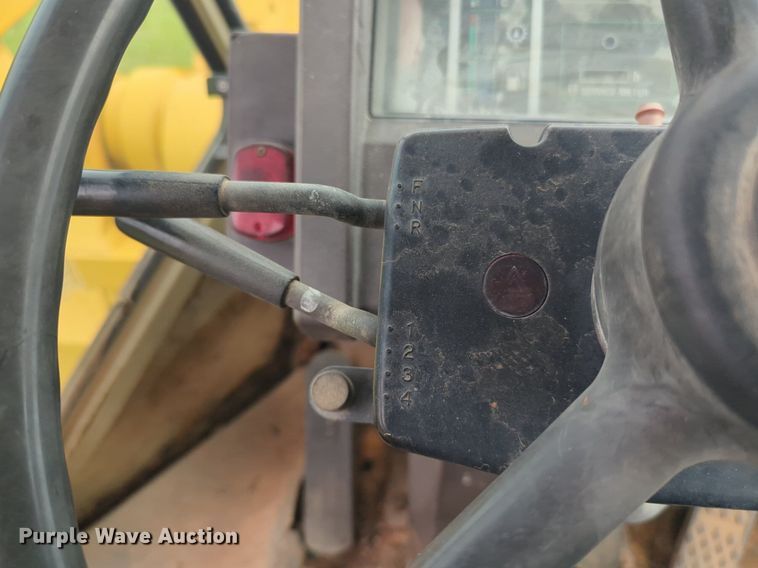 image for item NZ9660 1990 Komatsu WA380-1 wheel loader