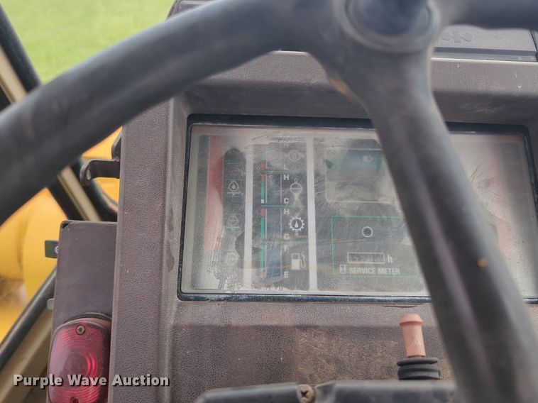 image for item NZ9660 1990 Komatsu WA380-1 wheel loader