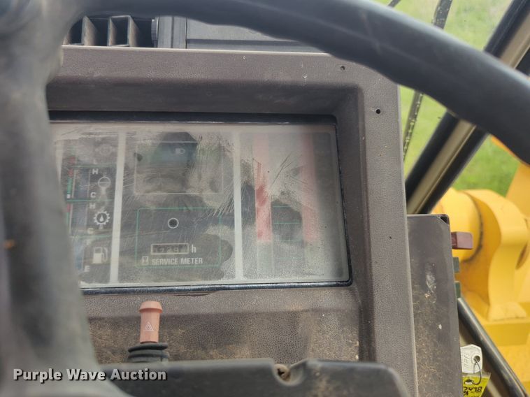 image for item NZ9660 1990 Komatsu WA380-1 wheel loader