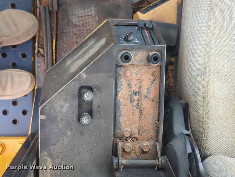 image for item NZ9660 1990 Komatsu WA380-1 wheel loader