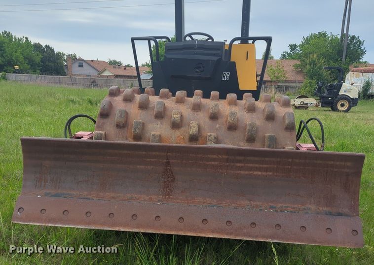 image for item NZ9661 1999 Dynapac CA152PD single drum vibratory roller