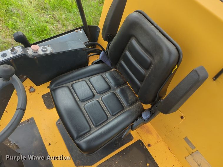 image for item NZ9661 1999 Dynapac CA152PD single drum vibratory roller