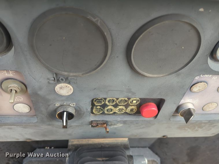 image for item NZ9661 1999 Dynapac CA152PD single drum vibratory roller