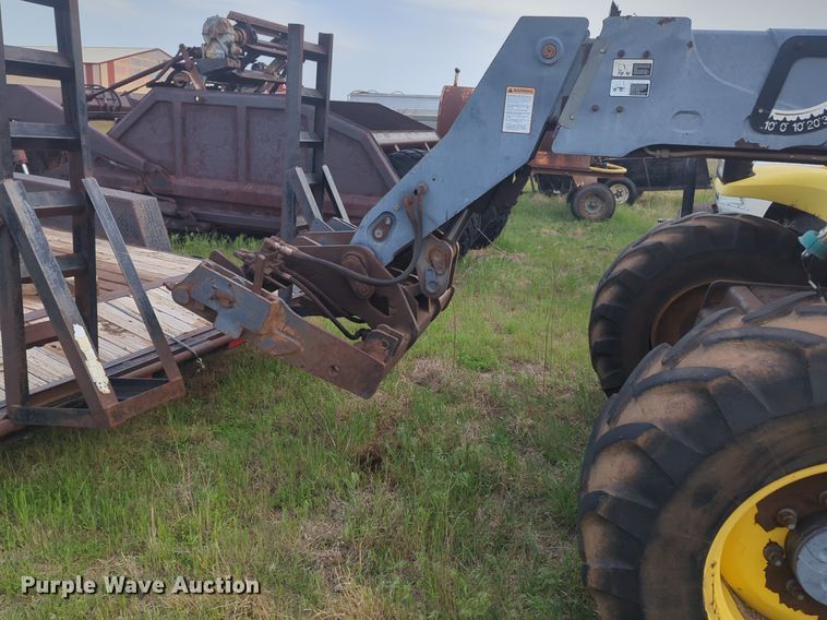 image for item NZ9680 2000 New Holland LM430 telehandler