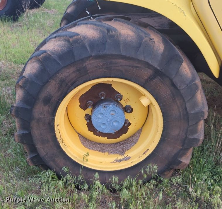 image for item NZ9680 2000 New Holland LM430 telehandler