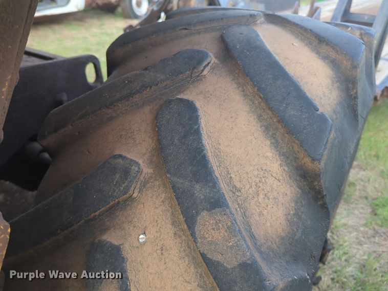 image for item NZ9680 2000 New Holland LM430 telehandler