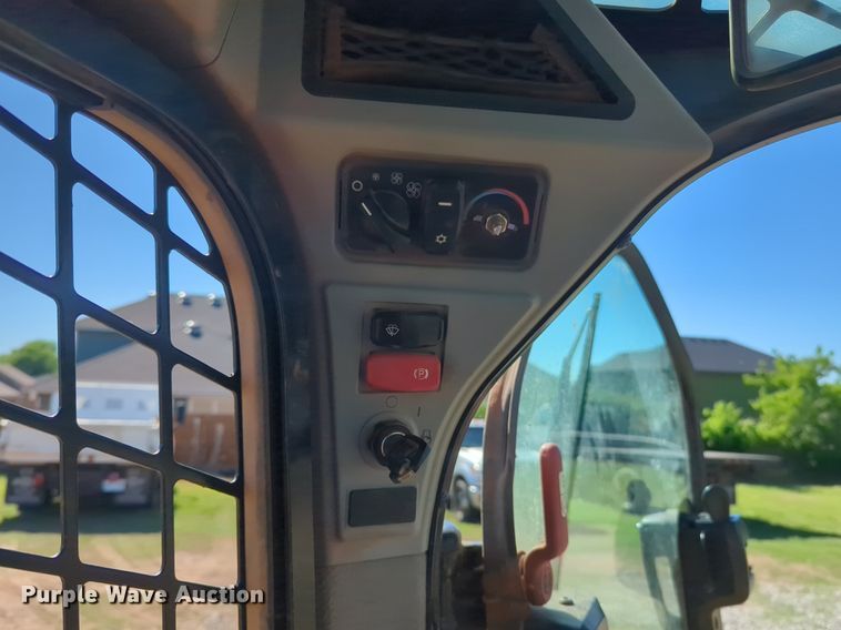 image for item NZ9685 2019 Caterpillar 289D3 skid steer loader