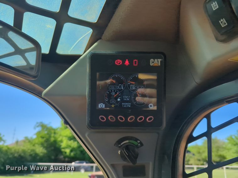 image for item NZ9685 2019 Caterpillar 289D3 skid steer loader