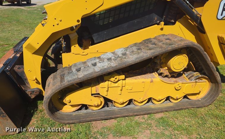 image for item NZ9685 2019 Caterpillar 289D3 skid steer loader