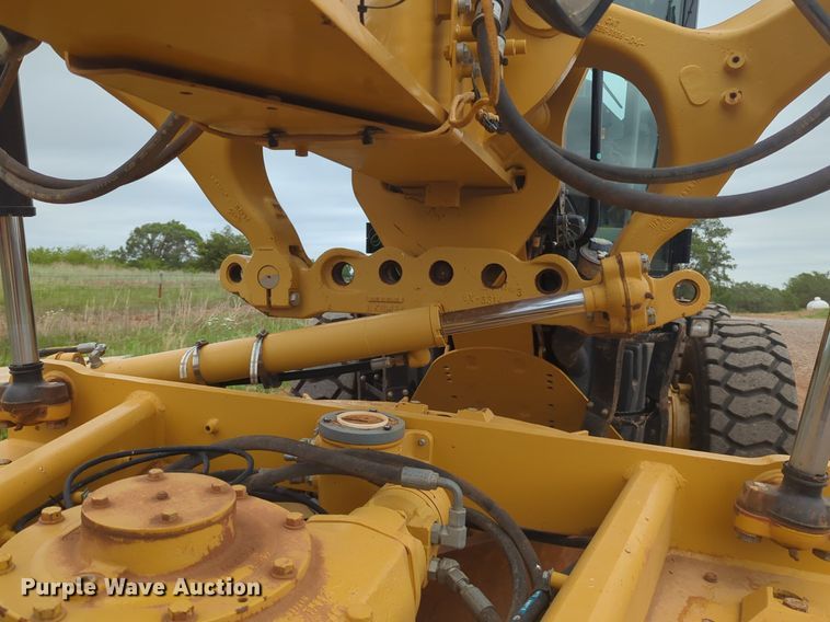 image for item NZ9699 2012 Caterpillar 140M2 VHP motor grader