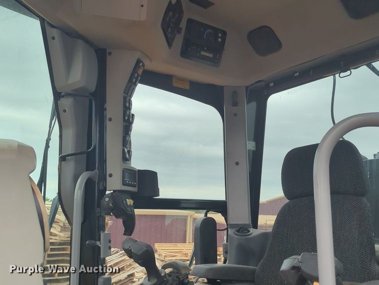 image for item NZ9699 2012 Caterpillar 140M2 VHP motor grader