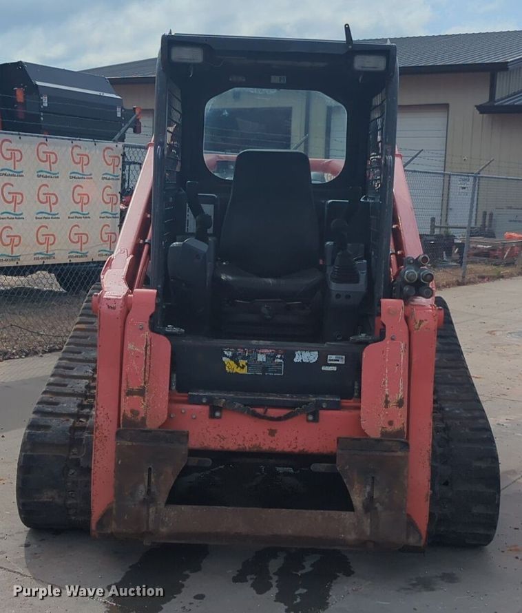 image for item NZ9714 2019 Kubota SVL95-2S tracked skid steer loader