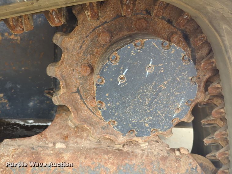 image for item NZ9714 2019 Kubota SVL95-2S tracked skid steer loader