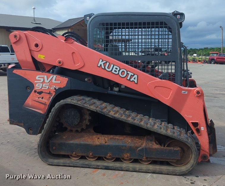 image for item NZ9714 2019 Kubota SVL95-2S tracked skid steer loader