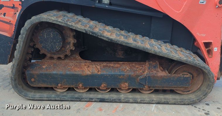 image for item NZ9714 2019 Kubota SVL95-2S tracked skid steer loader