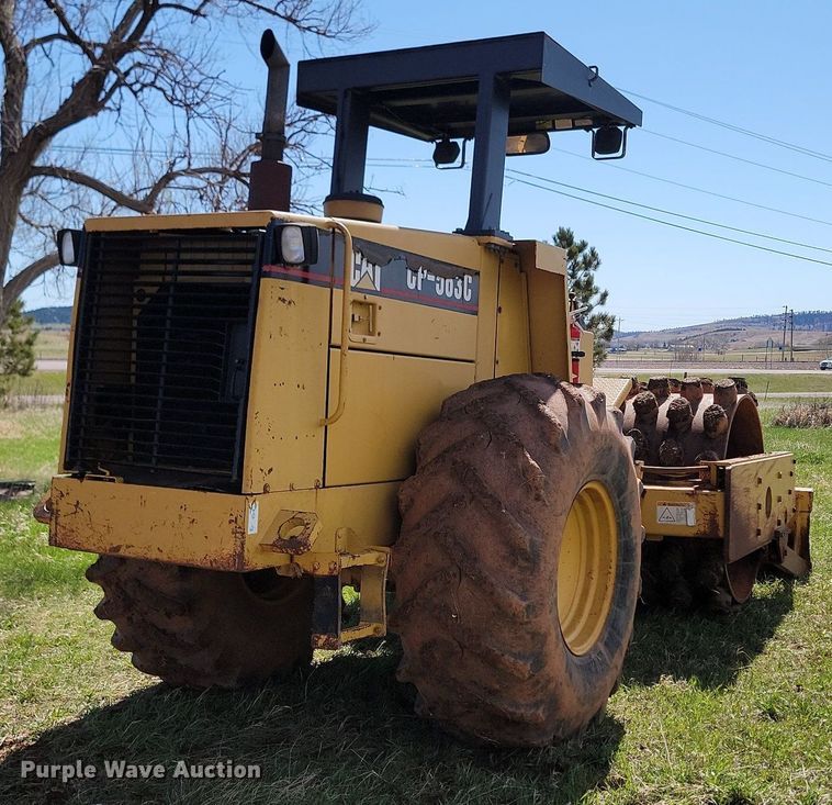 image for item NZ9760 1998 Caterpillar  CP-563C single drum vibratory roller