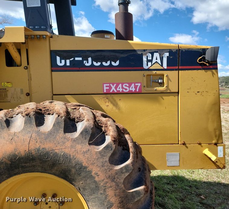 image for item NZ9760 1998 Caterpillar  CP-563C single drum vibratory roller