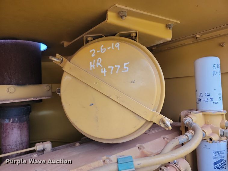 image for item NZ9760 1998 Caterpillar  CP-563C single drum vibratory roller