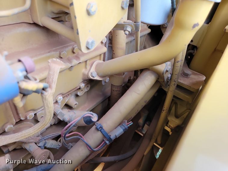 image for item NZ9760 1998 Caterpillar  CP-563C single drum vibratory roller