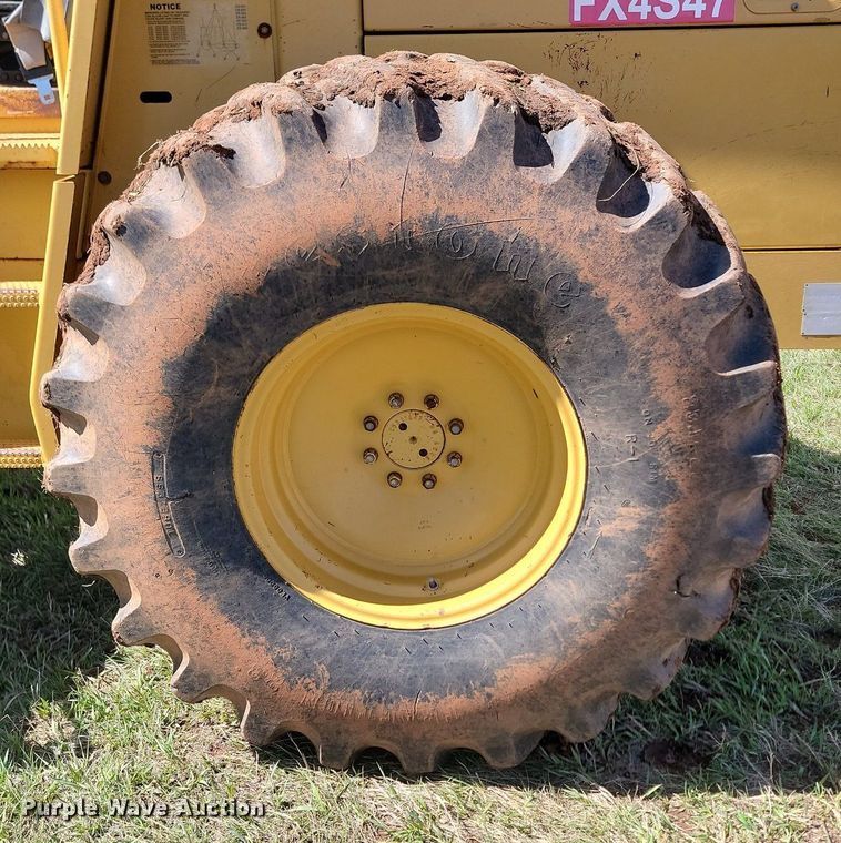 image for item NZ9760 1998 Caterpillar  CP-563C single drum vibratory roller