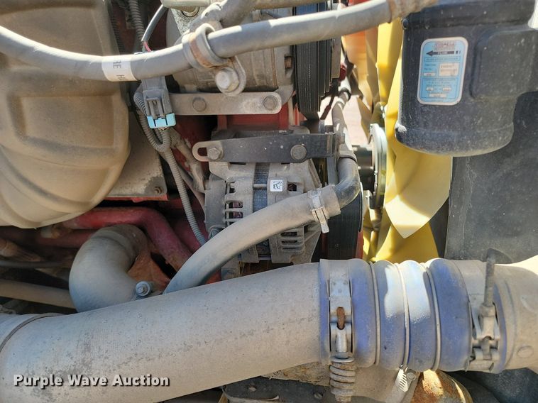 image for item NZ9762 2012 Freightliner  Cascadia  roll-off container truck