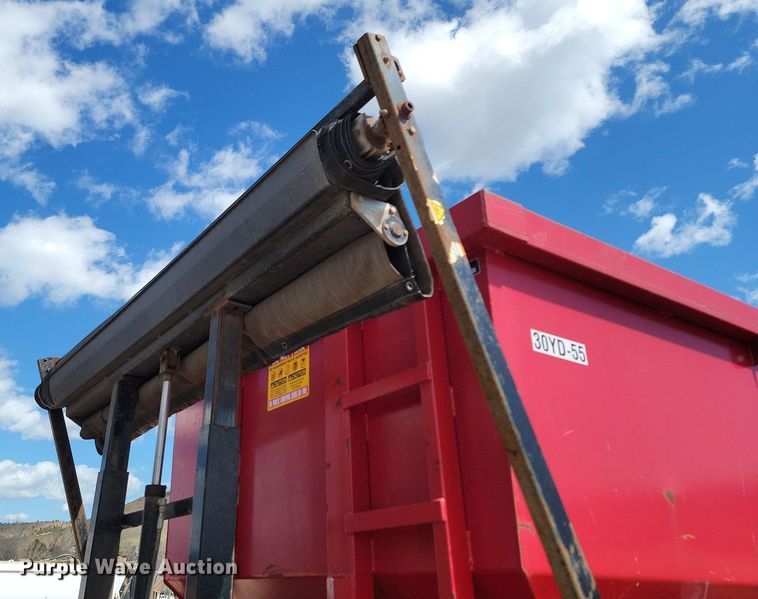 image for item NZ9762 2012 Freightliner  Cascadia  roll-off container truck