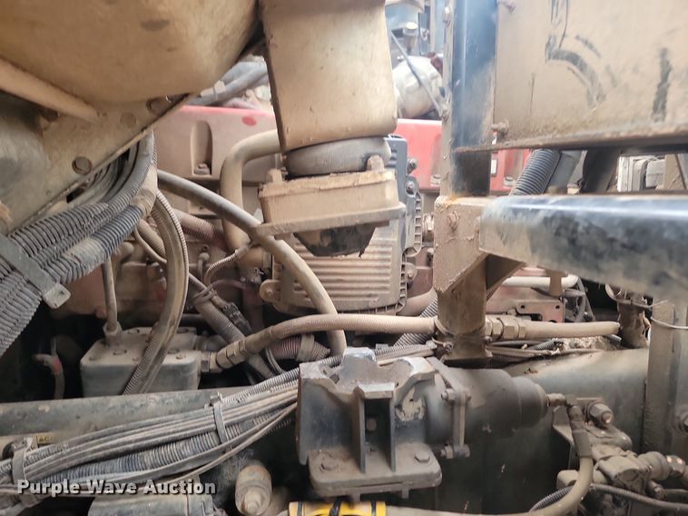 image for item NZ9763 2009 Peterbilt  320 refuse truck