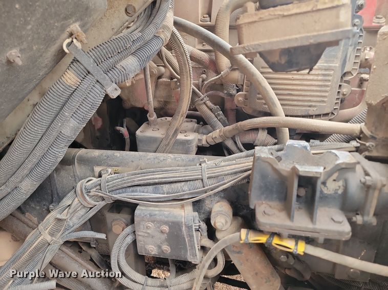 image for item NZ9763 2009 Peterbilt  320 refuse truck