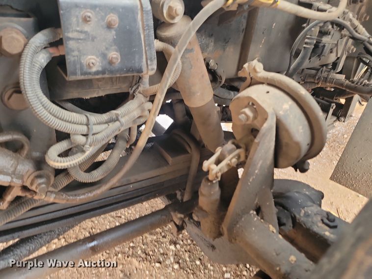 image for item NZ9763 2009 Peterbilt  320 refuse truck