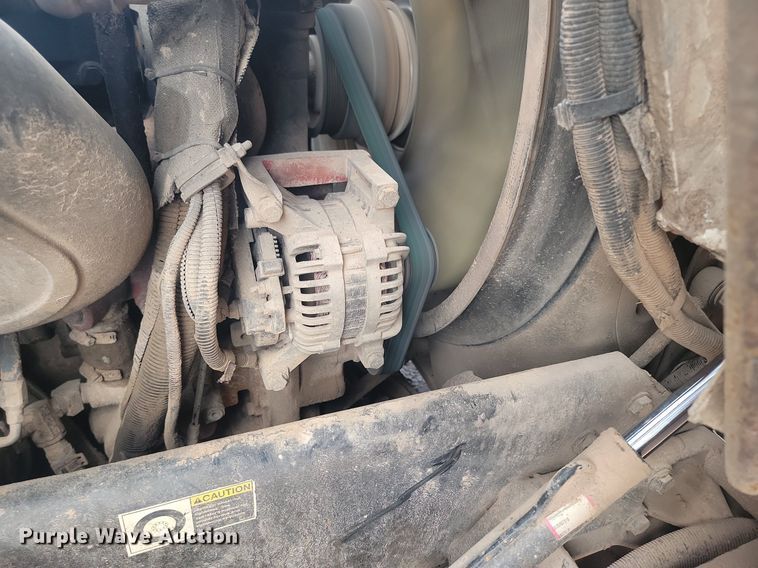 image for item NZ9764 2009 Peterbilt  320 refuse truck