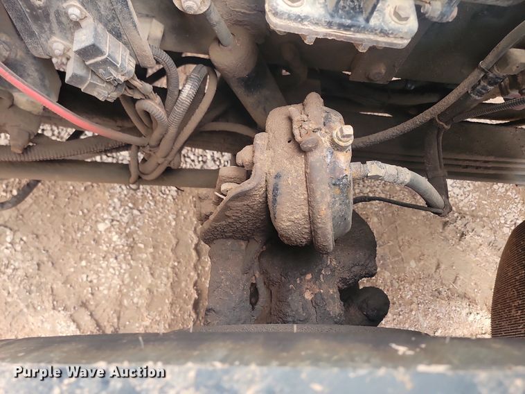 image for item NZ9764 2009 Peterbilt  320 refuse truck